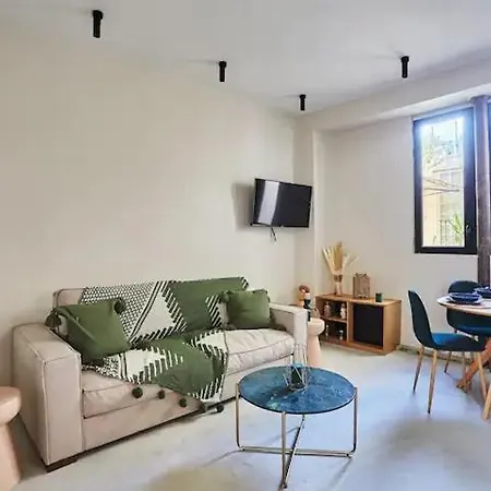 300 Seb - Superb In Appartement